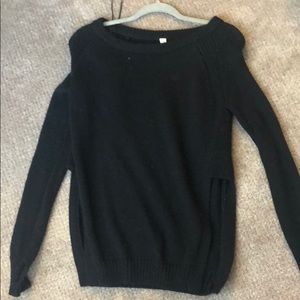Black lulu lemon sweater